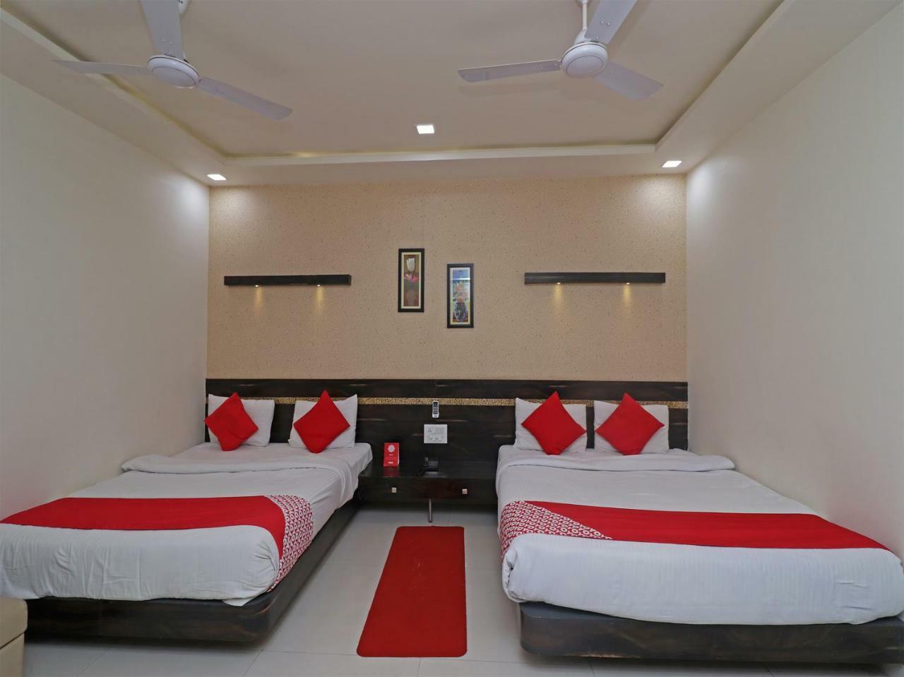 Oyo 29012 Gayatri Palace Hotel Durg Eksteriør billede