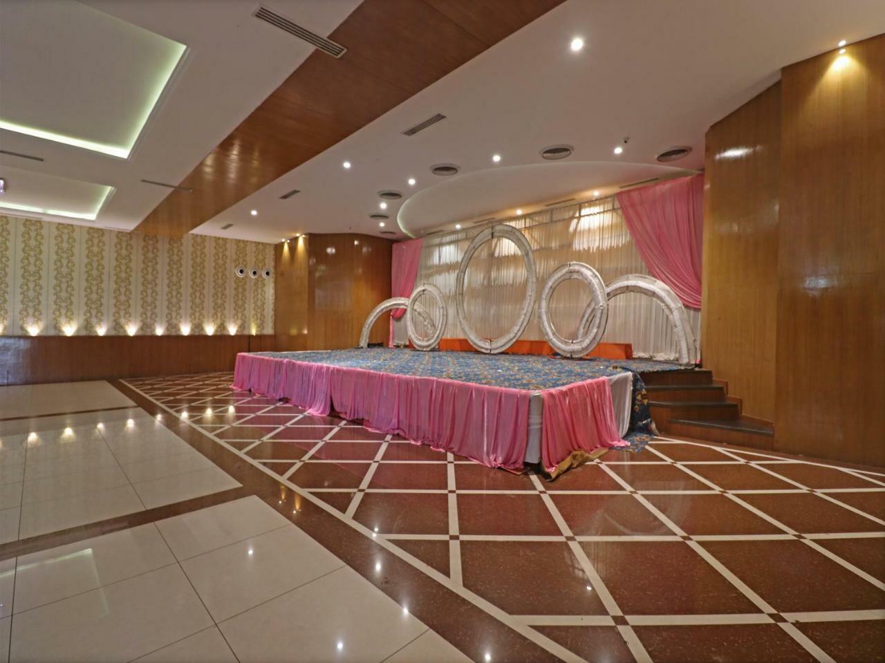 Oyo 29012 Gayatri Palace Hotel Durg Eksteriør billede