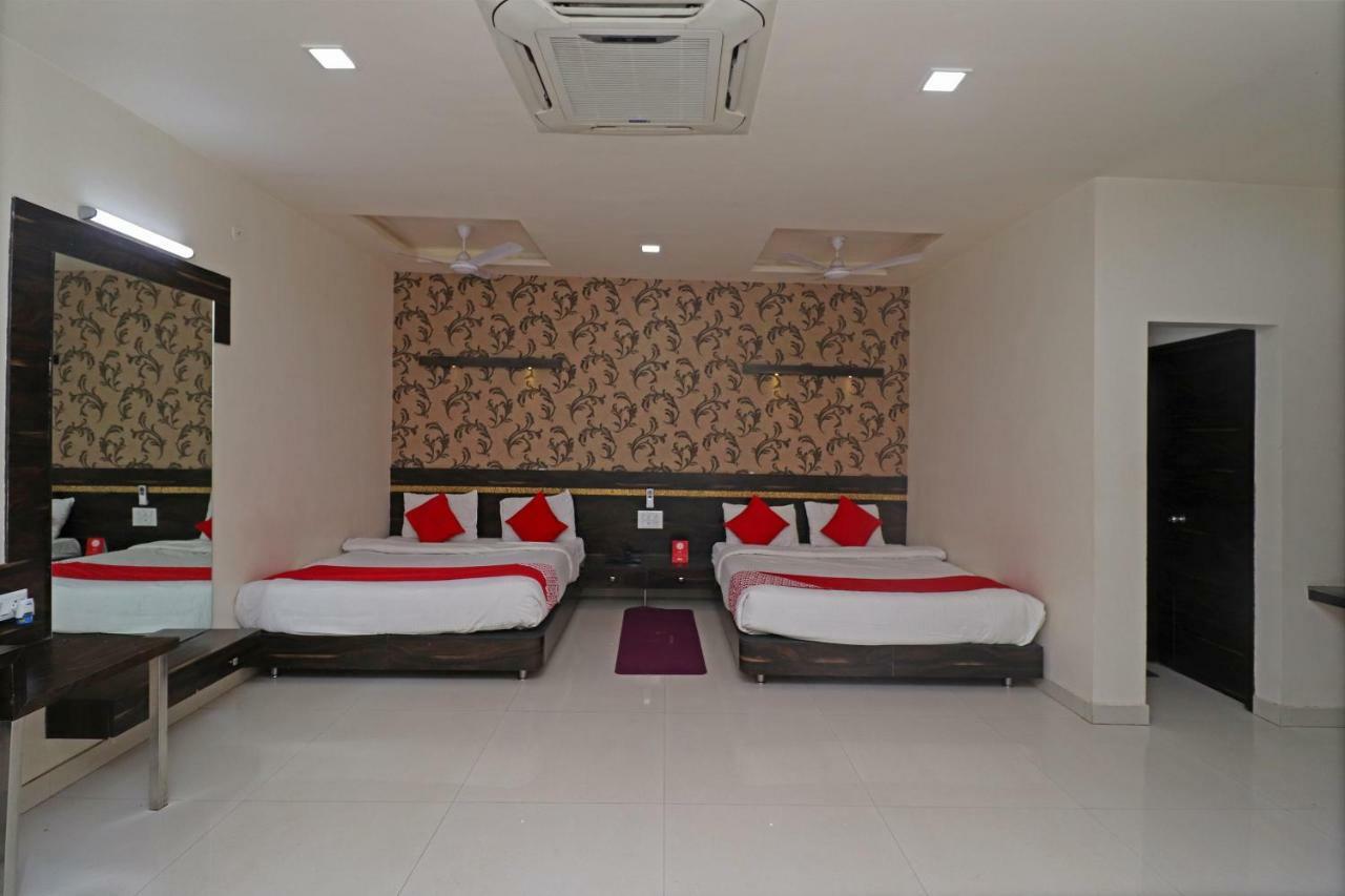 Oyo 29012 Gayatri Palace Hotel Durg Eksteriør billede