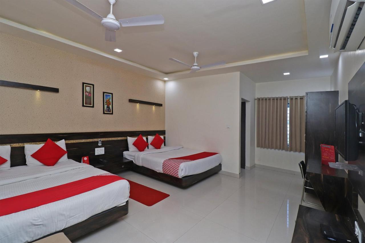 Oyo 29012 Gayatri Palace Hotel Durg Eksteriør billede
